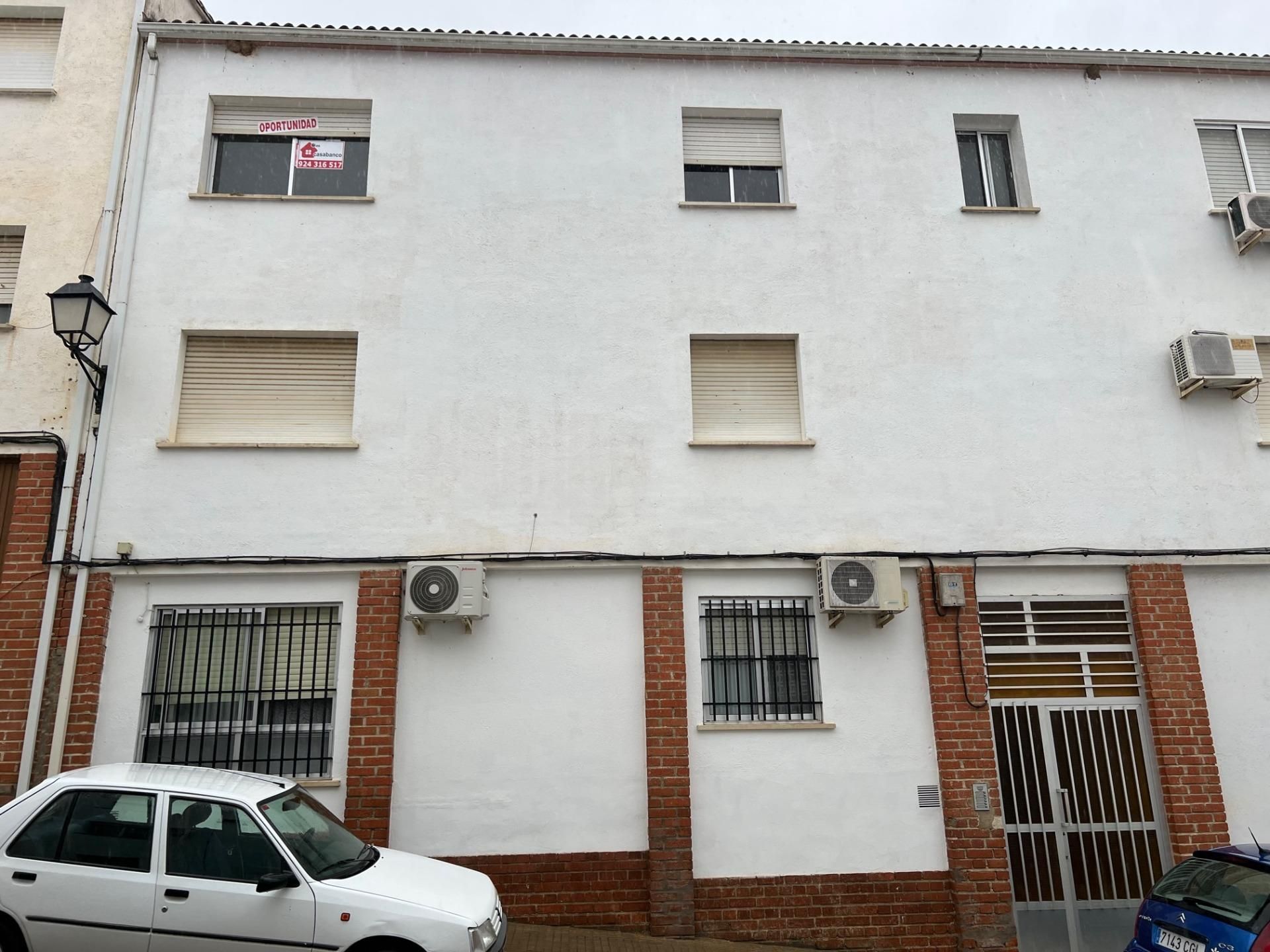Exterior view of Flat for sale in Aliseda