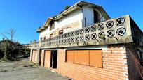 Exterior view of House or chalet for sale in Noja