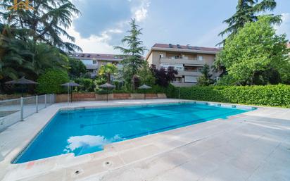 Swimming pool of Flat for sale in Galapagar  with Air Conditioner, Heating and Terrace