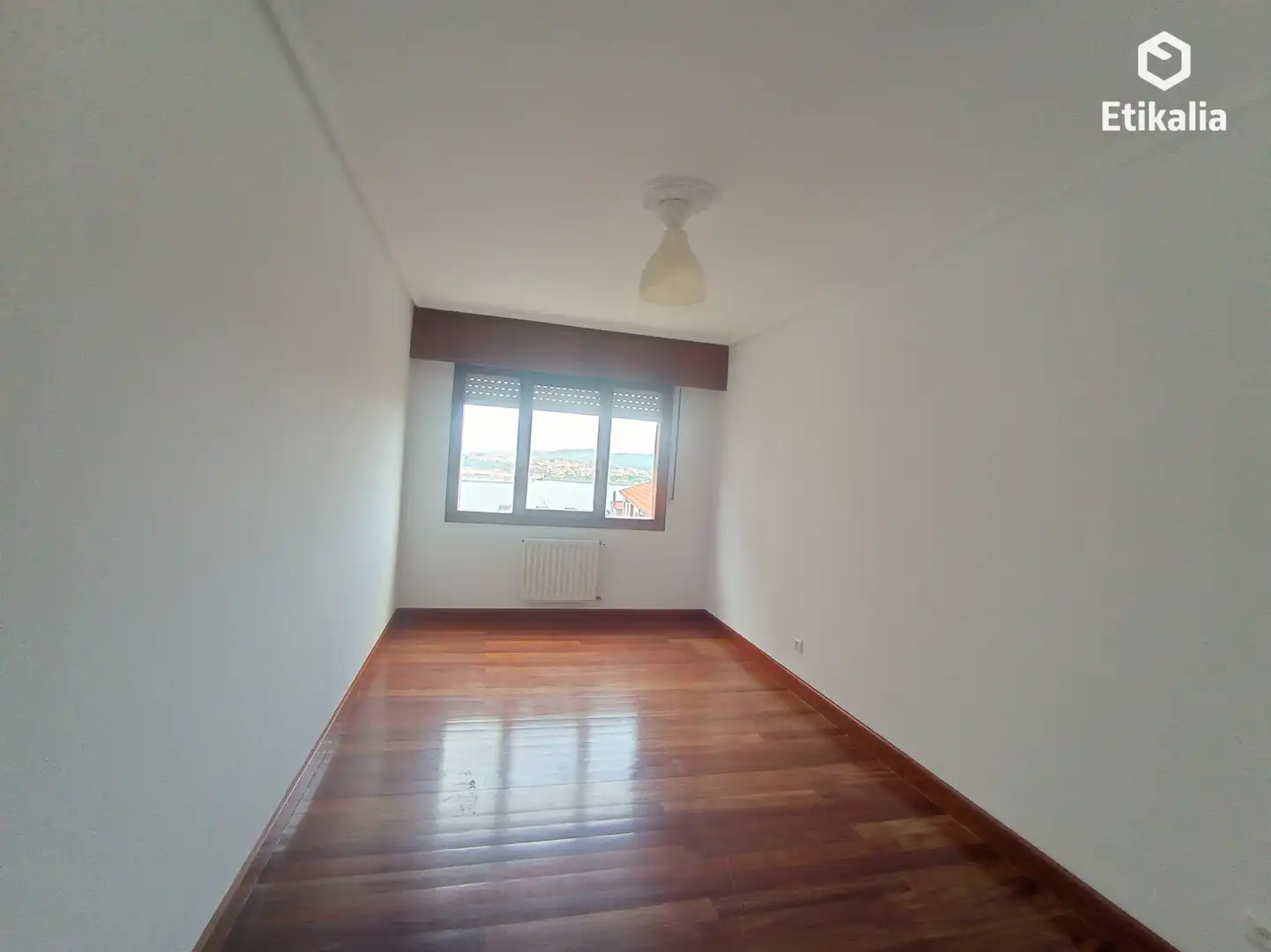 Schlafzimmer von Wohnung zur Miete in Portugalete mit Heizung