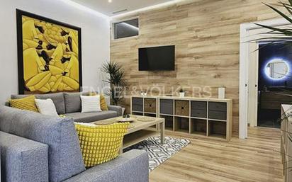 Sala d'estar de Apartament en venda en Badalona amb Aire condicionat