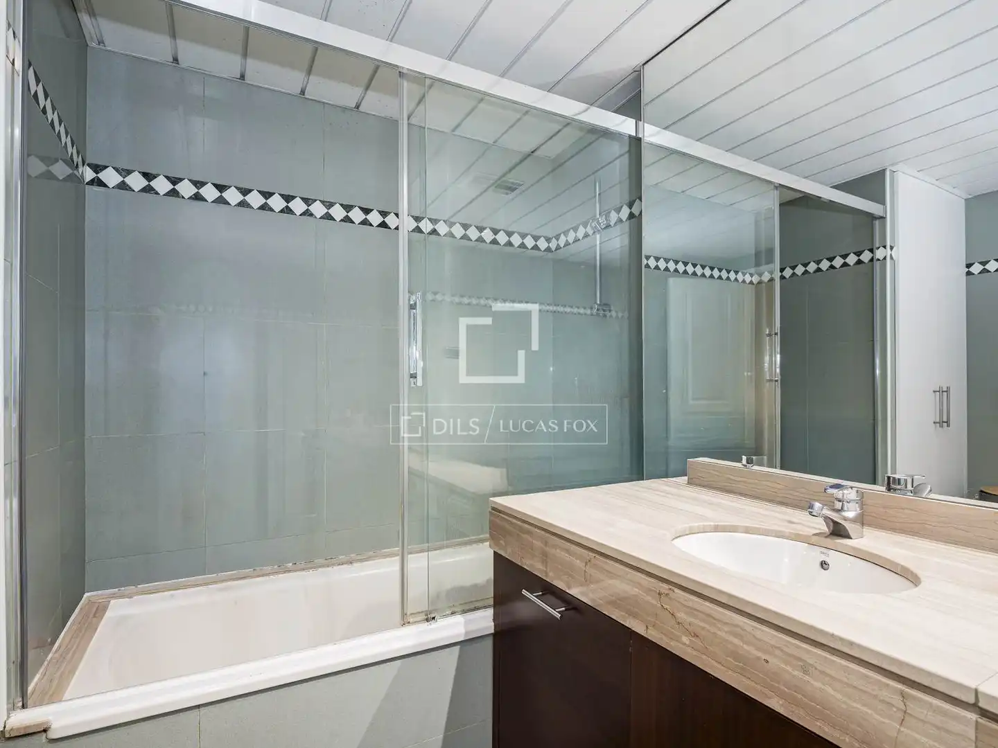 Baño de Piso en venta en Sant Cugat del Vallès con Aire acondicionado, Calefacción y Terraza