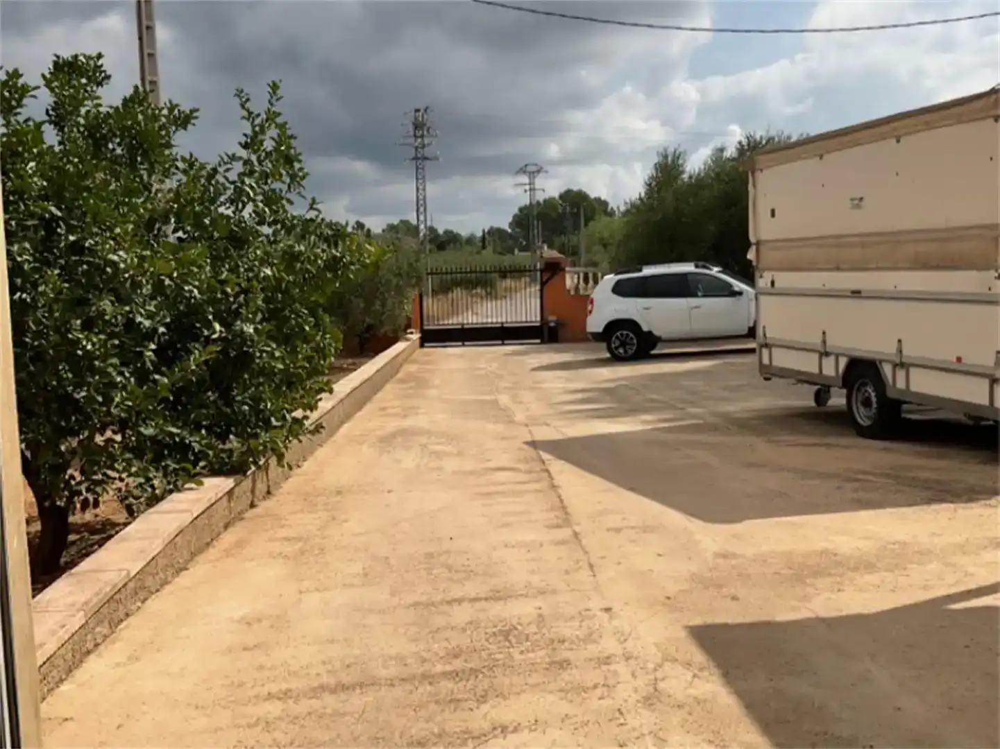 Aparcament de Casa o xalet en venda en Benigànim amb Aire condicionat, Piscina i Balcó