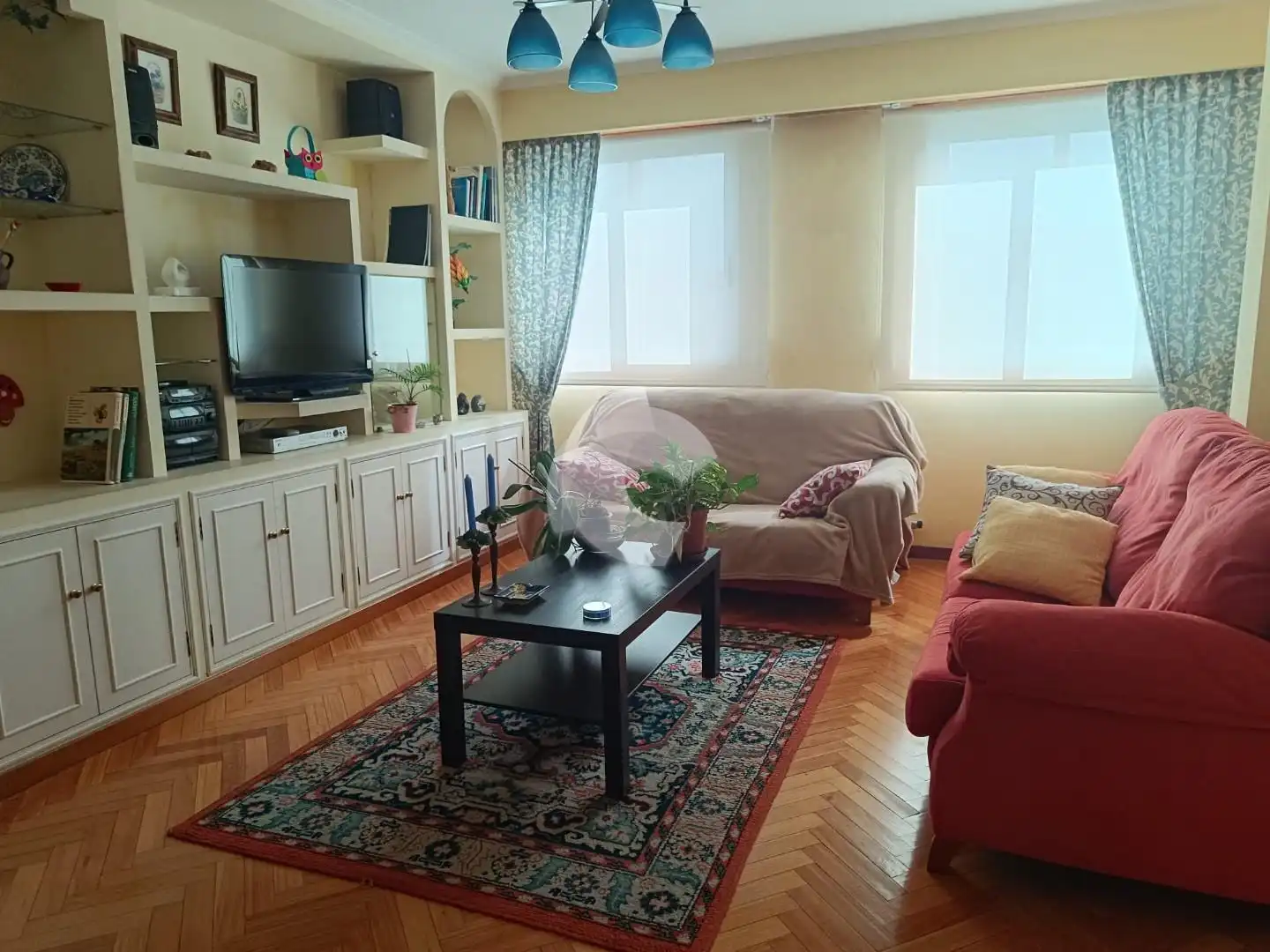 Sala d'estar de Dúplex de lloguer en Barbadás amb Calefacció, Parquet i Traster