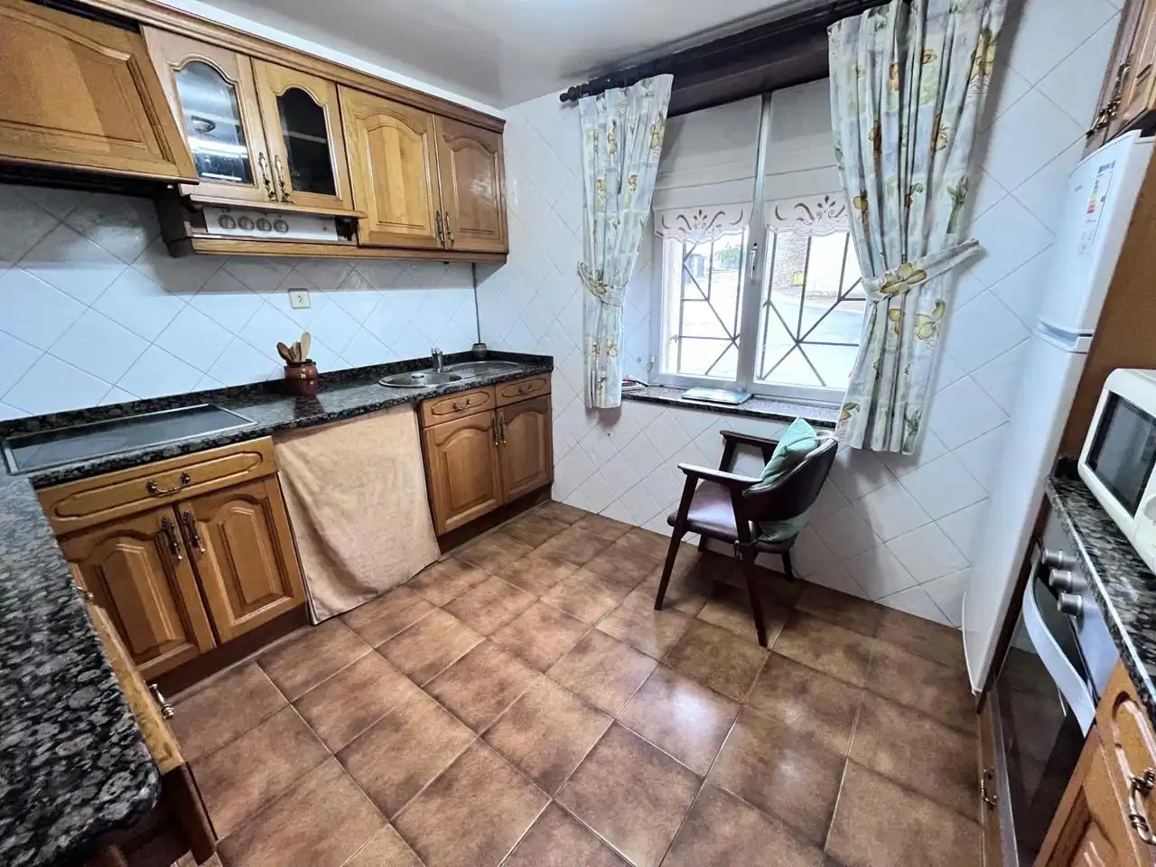 Kitchen of Houses for sale in Vitoria - Gasteiz  with Heating, Private garden and Storage room