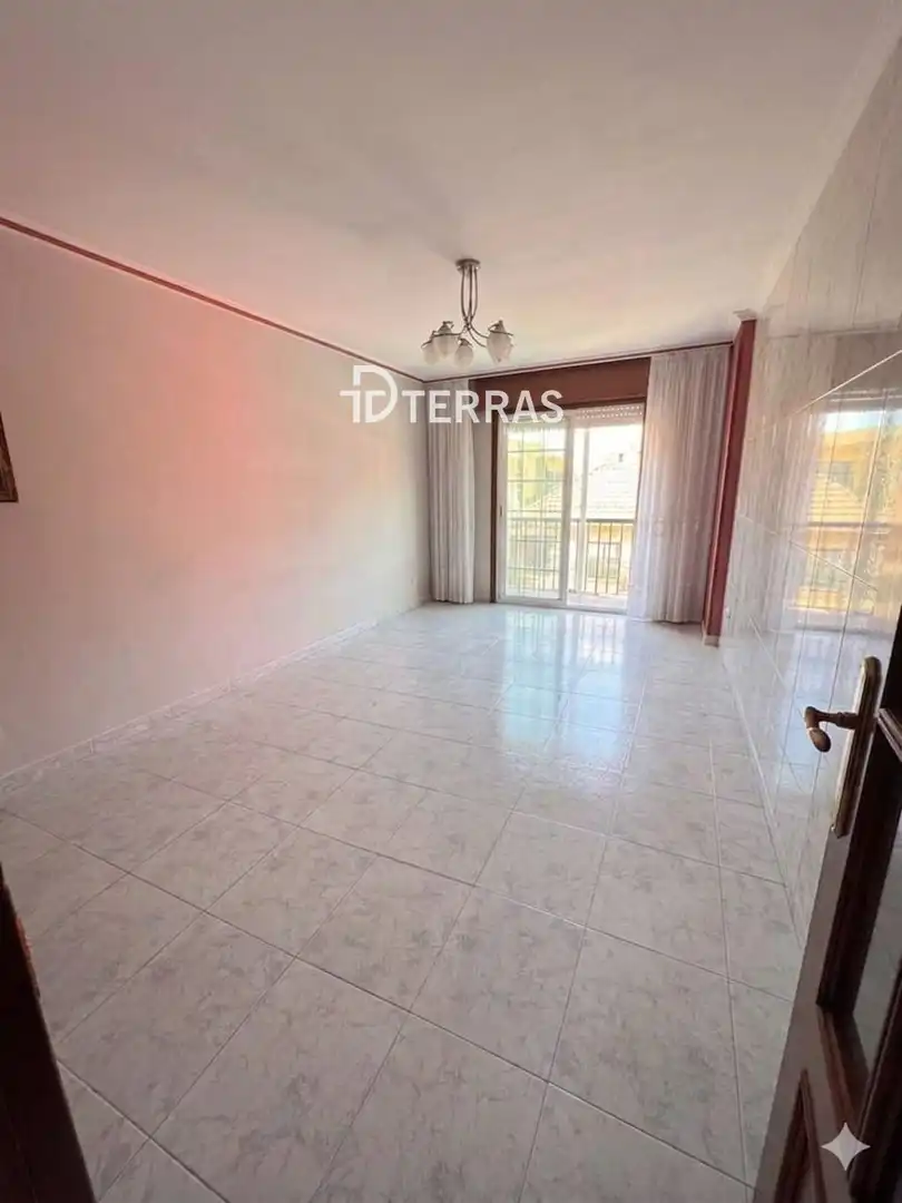 Flat for sale in Xose Solla, Soutomaior