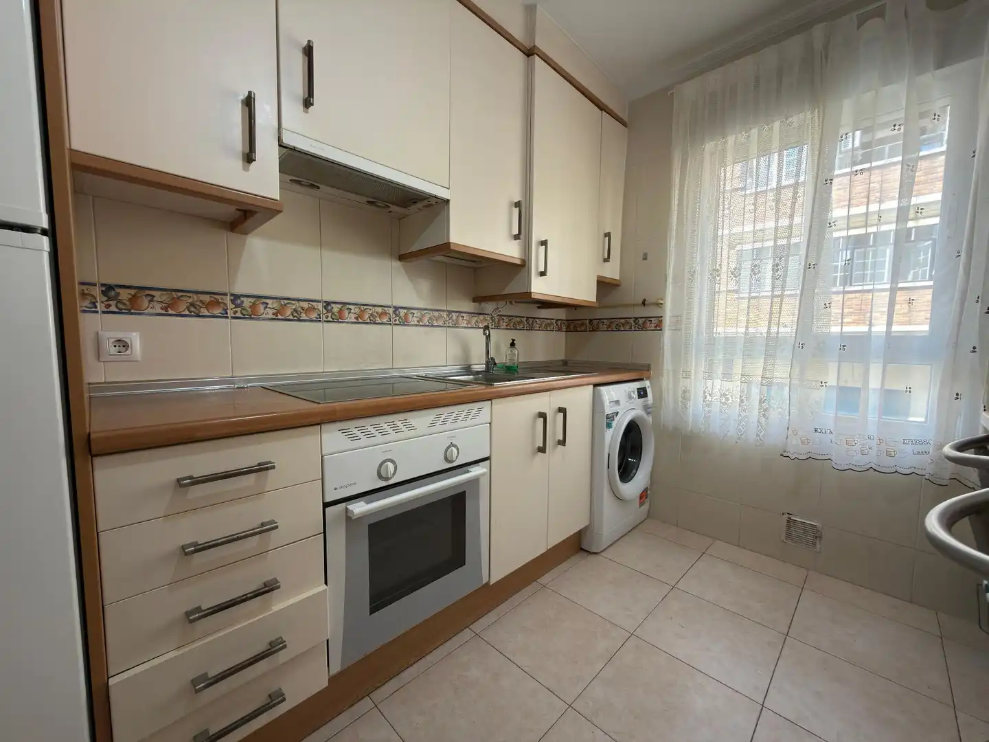 Kitchen of Flat for sale in Talavera de la Reina  with Air Conditioner, Heating and Storage room