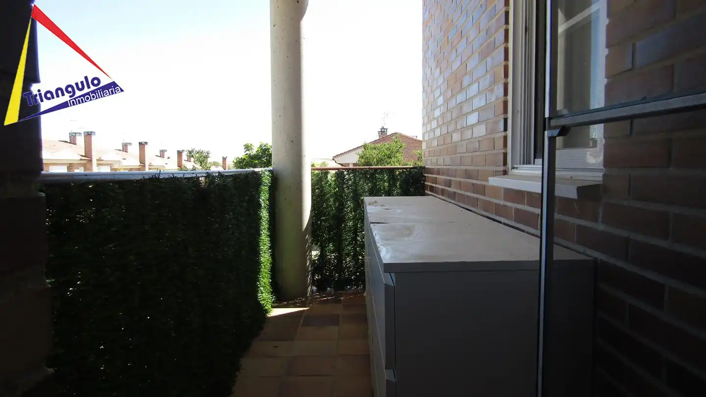 Terrassa de Casa adosada en venda en Encinillas amb Calefacció, Jardí privat i Terrassa