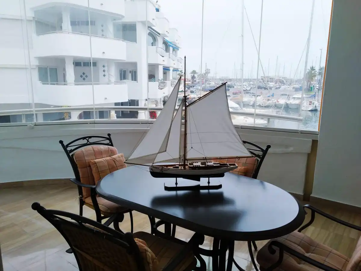Apartamento con piscina en venta en Arroyo de la Miel, imagen 3