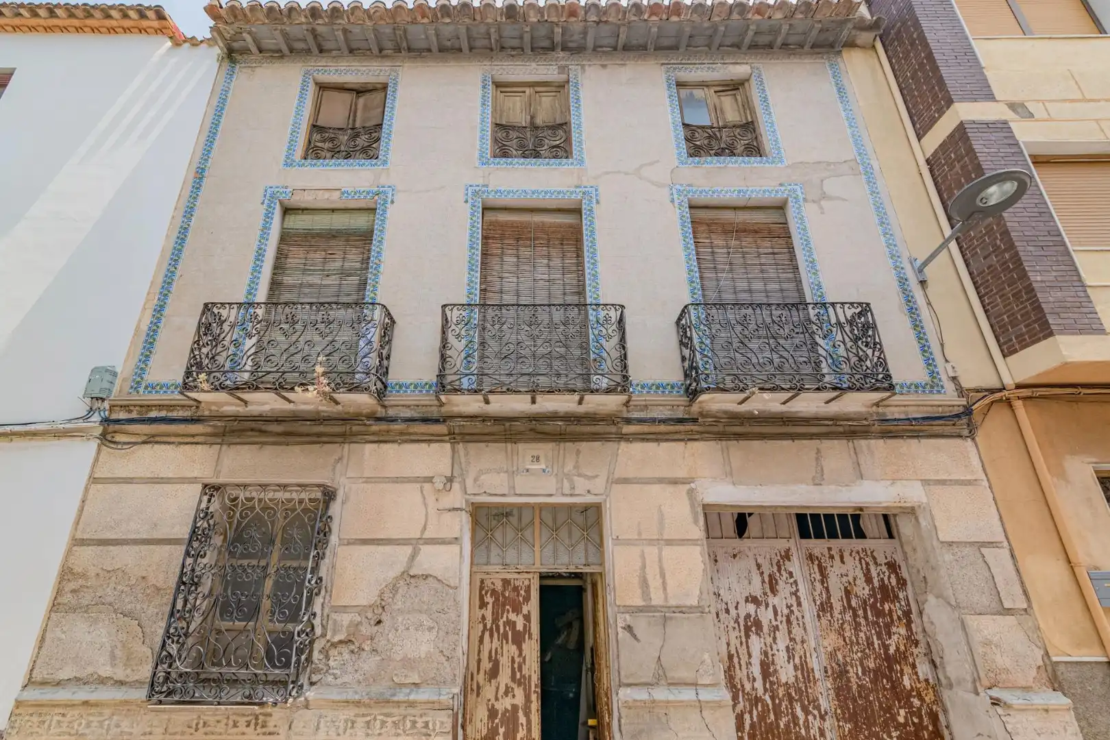 Vista exterior de Casa o chalet en venta en Baza con Balcón