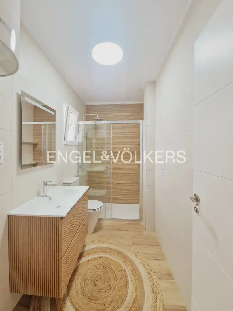 Baño de Piso en venta en San Fulgencio con Aire acondicionado, Calefacción y Piscina