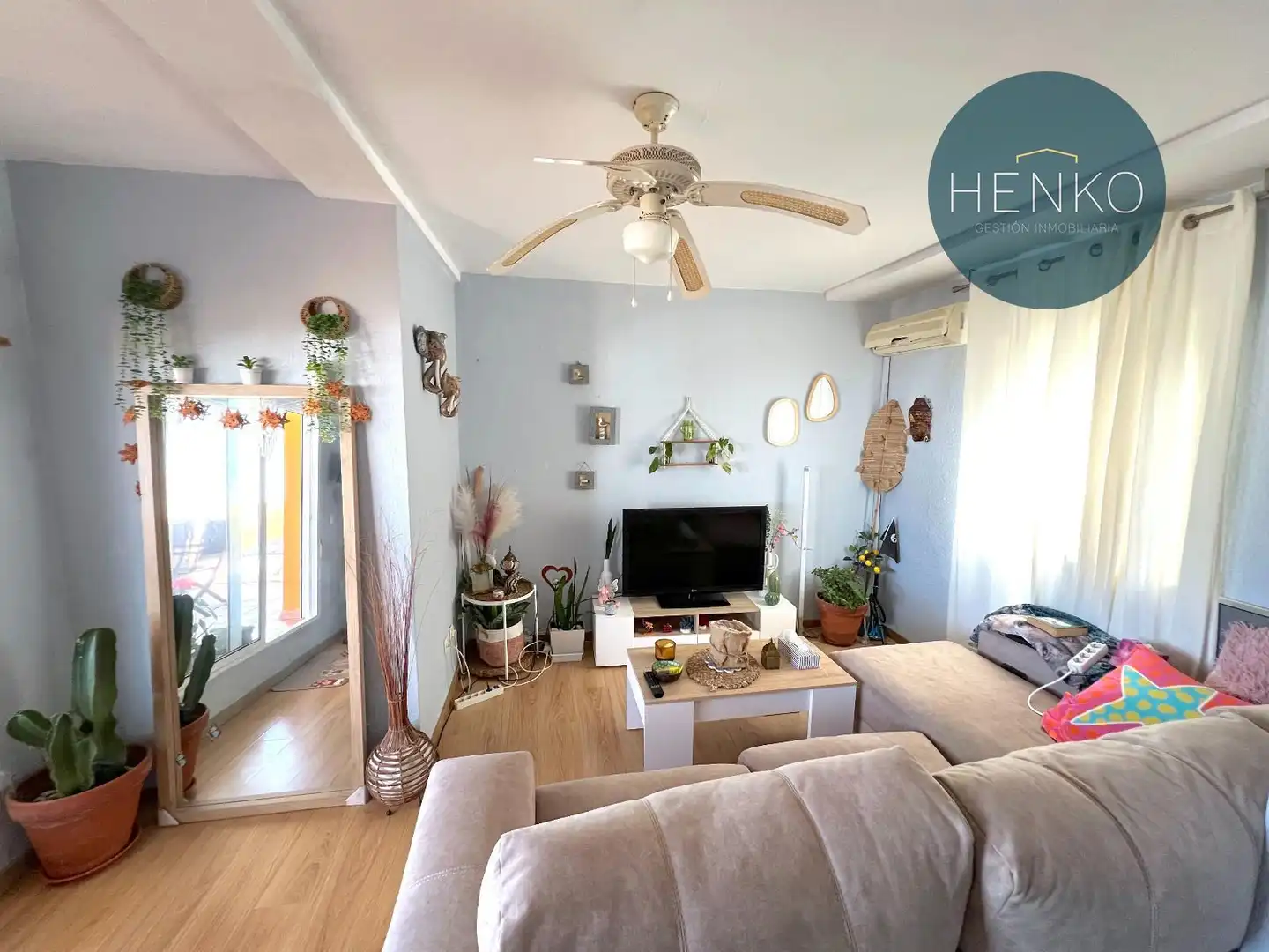 Sala de estar de Ático en venta en Punta Umbría con Aire acondicionado, Calefacción y Terraza