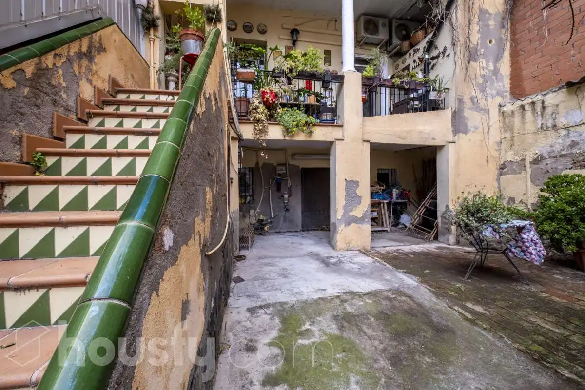 Haus oder Chalet zum Verkauf in Barcelona mit Klimaanlage, Privatgarten und Terrasse