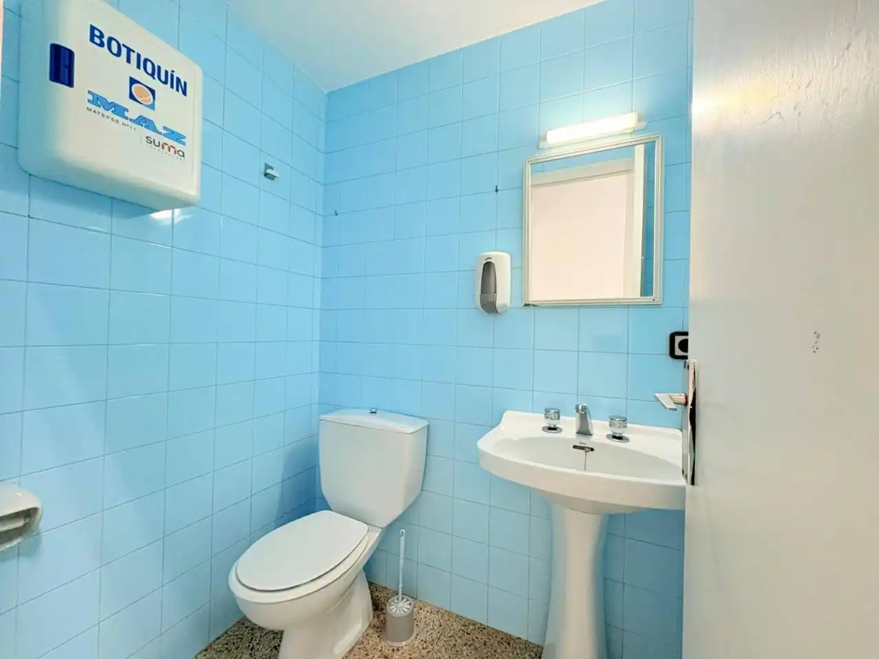 Baño de Local en venta en Caldes de Malavella con Aire acondicionado