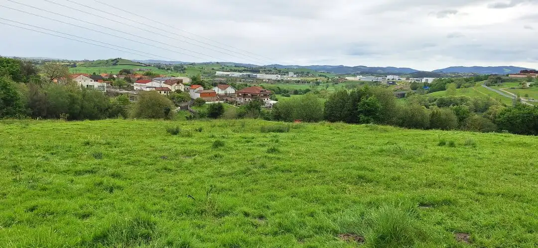 Residential zum Verkauf in Medio Cudeyo
