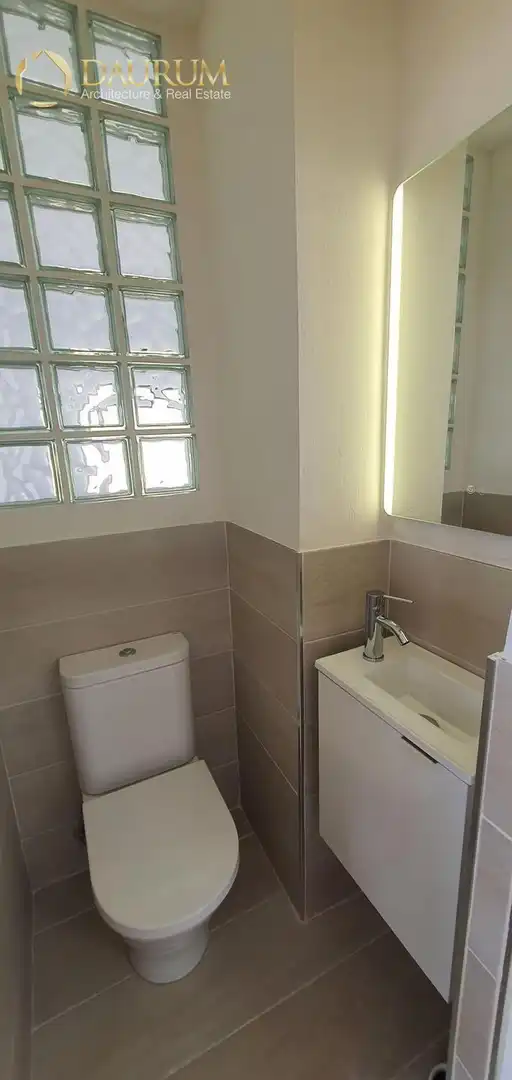 Terraced house with terrace for sale in PP.ASEGADOR Y CALISTR, imagen 12