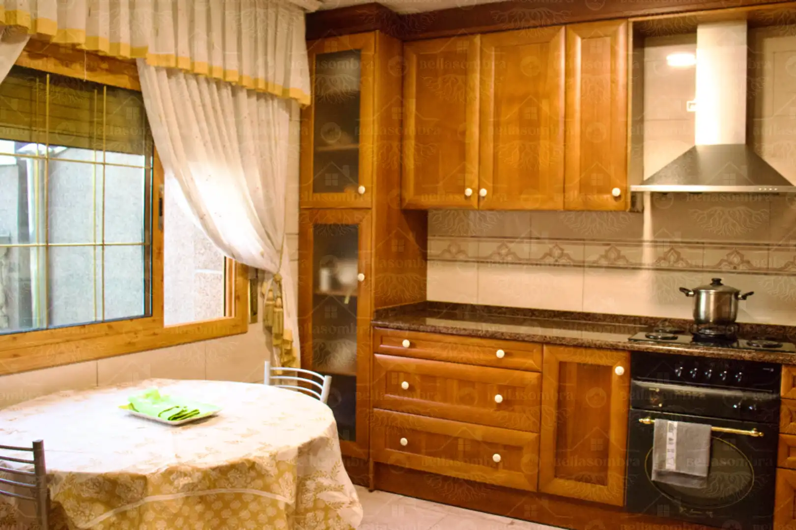 Chalet con terraza en venta en Carrer Roger de Flor, imagen 3
