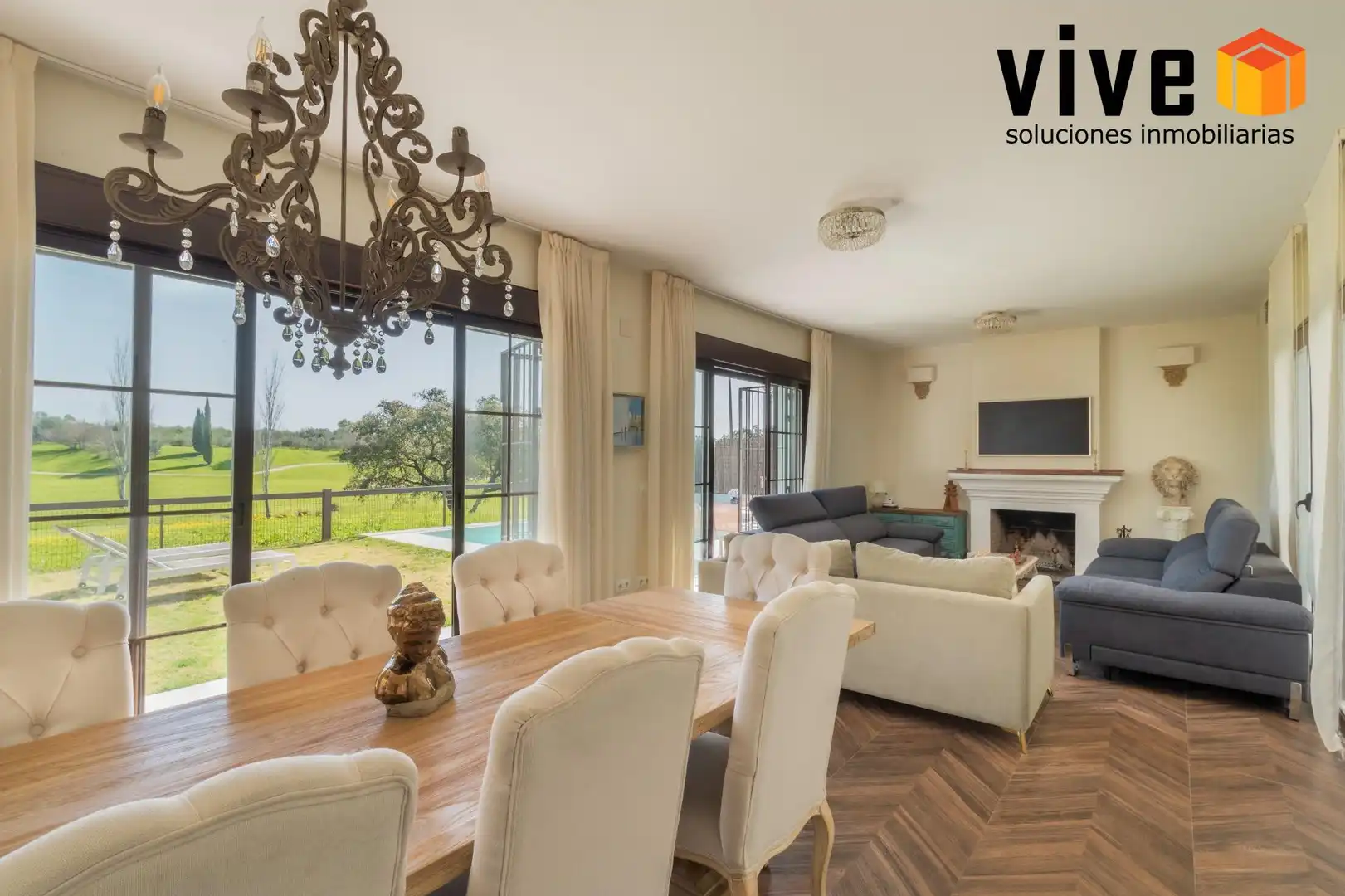 Sala de estar de Casa o chalet en venta en Guillena con Aire acondicionado, Calefacción y Terraza