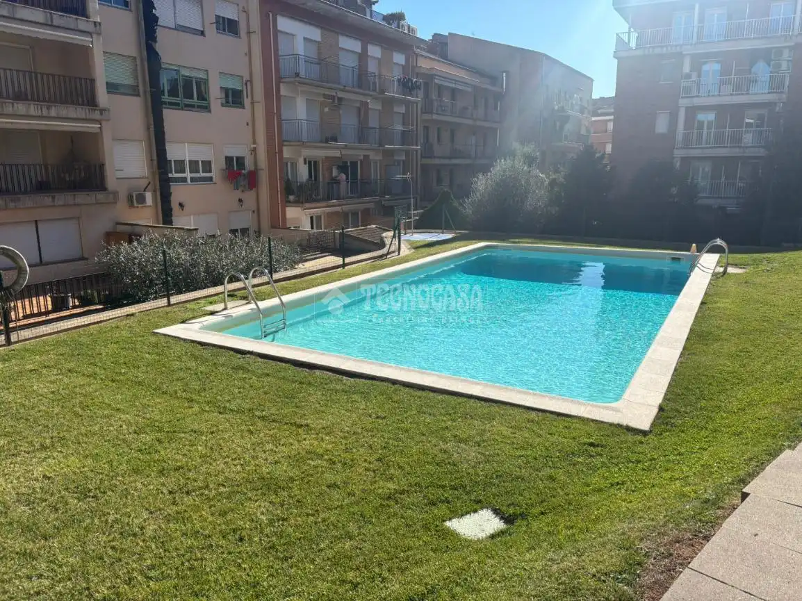 Swimming pool of Flat for sale in Manresa  with Air Conditioner and Terrace
