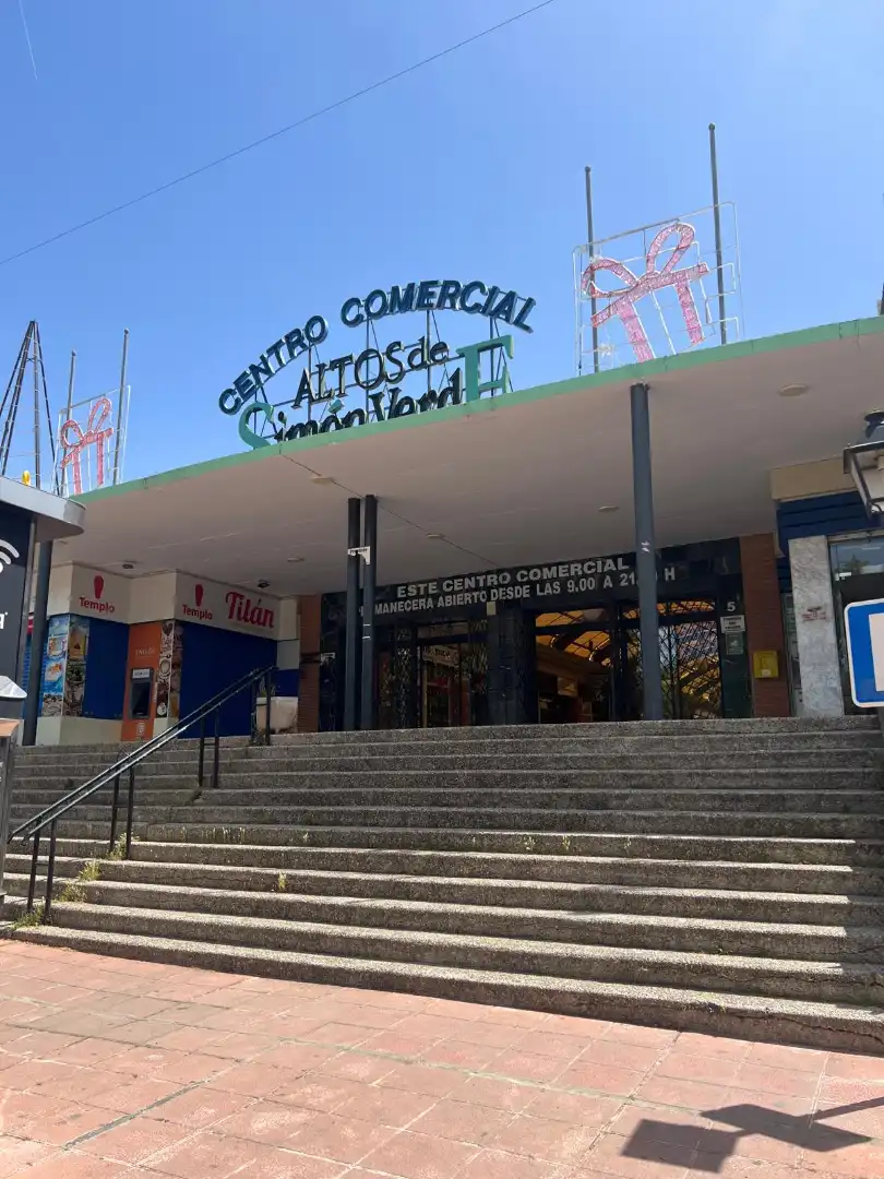 Local en venta en Mairena del Aljarafe