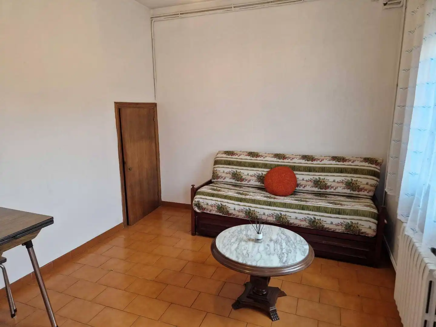 Sala d'estar de Casa o xalet en venda en Ames amb Calefacció, Terrassa i Traster