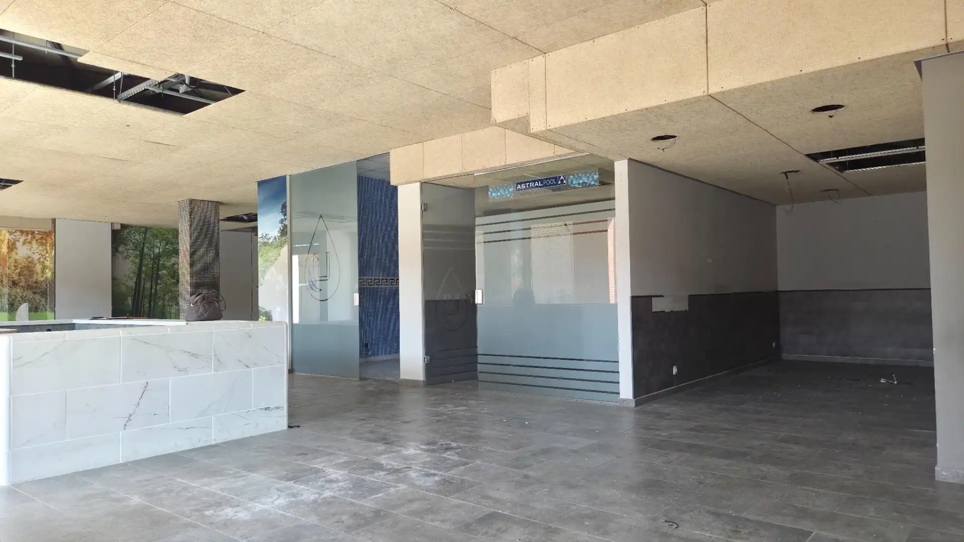 Local de alquiler en Calle MENDIBIL KALEA, Centro Urbano - Hirigunea