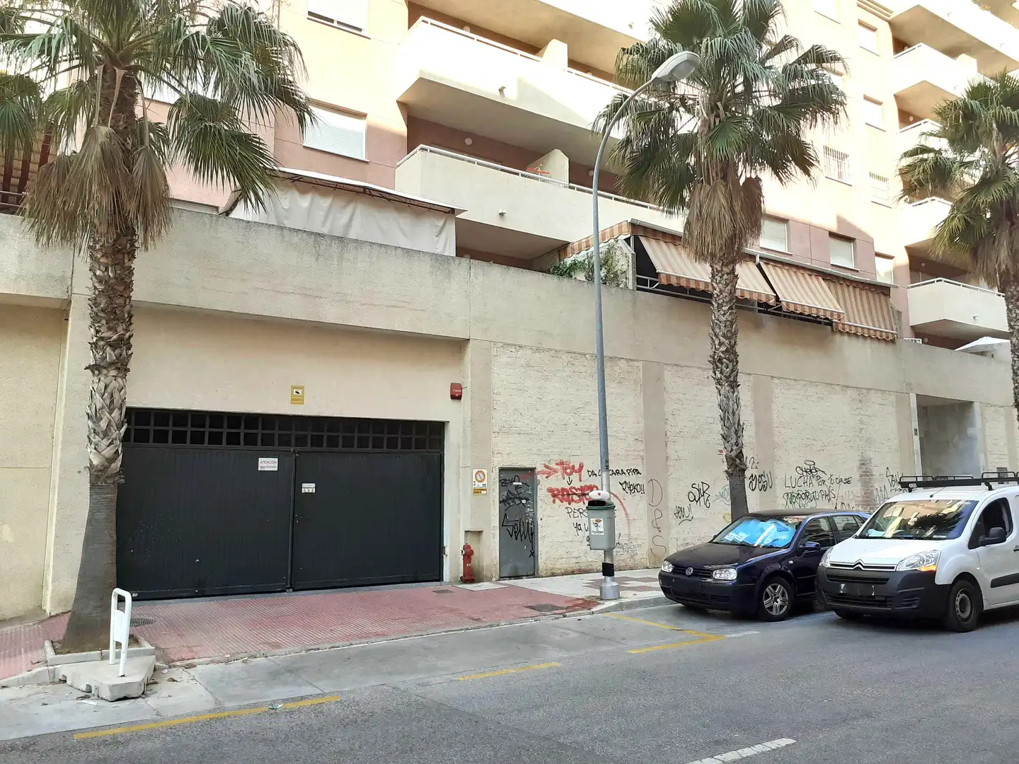 Parkplatz von Garage zum Verkauf in Torremolinos