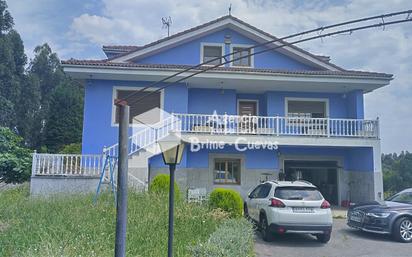 Vista exterior de Casa o xalet en venda en Corvera de Asturias amb Calefacció, Jardí privat i Terrassa