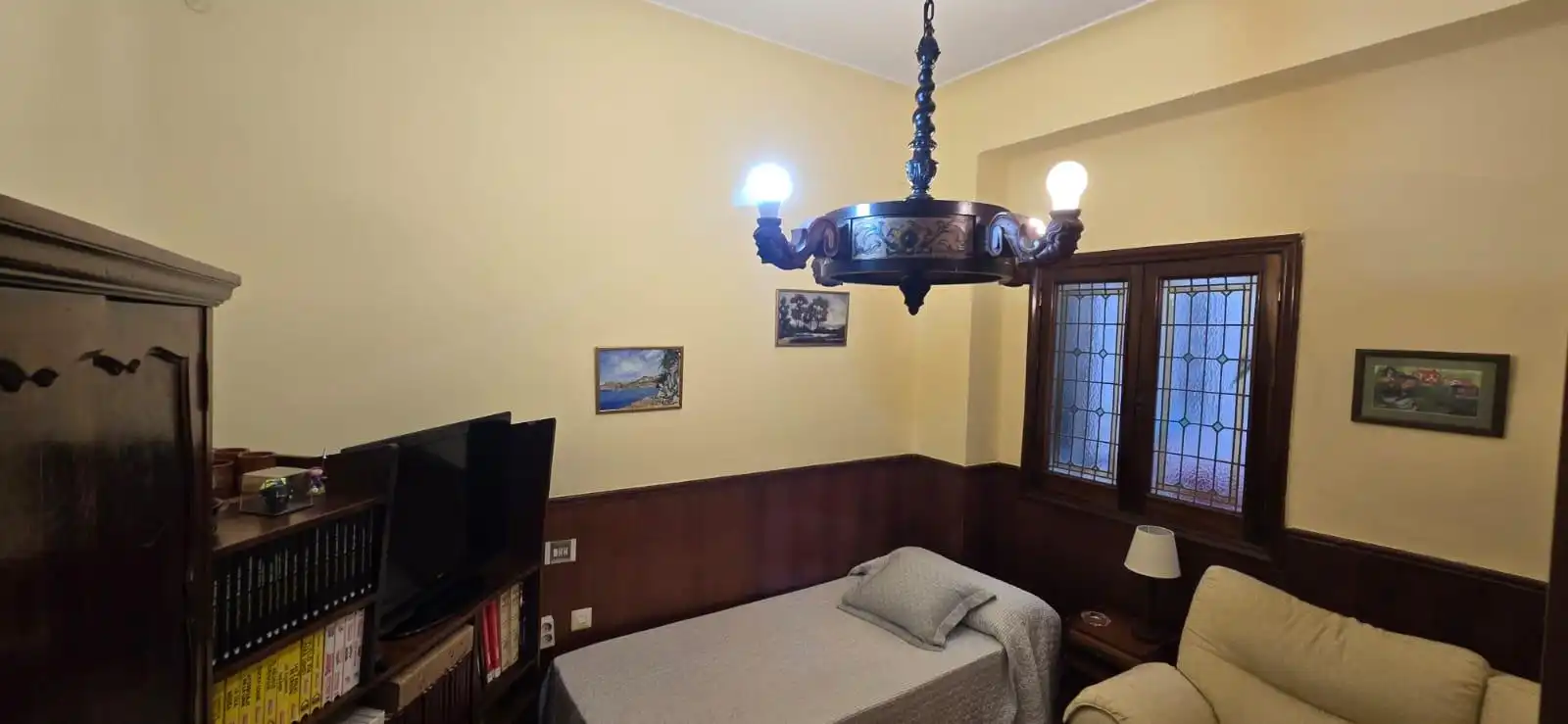 Bedroom of Flat for sale in Sevilla  with Air Conditioner, Terrace and Storage room