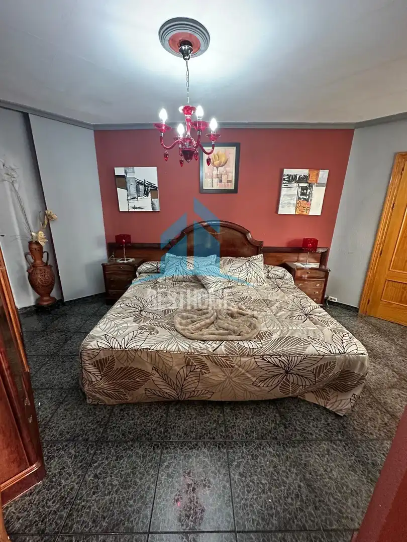 Schlafzimmer von Wohnung zum Verkauf in Cullera mit Klimaanlage, Privatgarten und Terrasse
