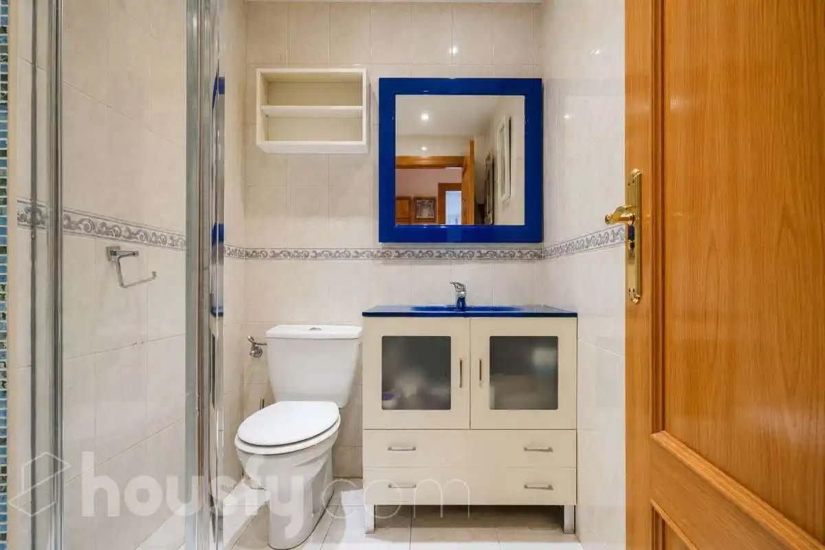 Bathroom of Flat for sale in Torrejón de Ardoz  with Air Conditioner, Heating and Storage room