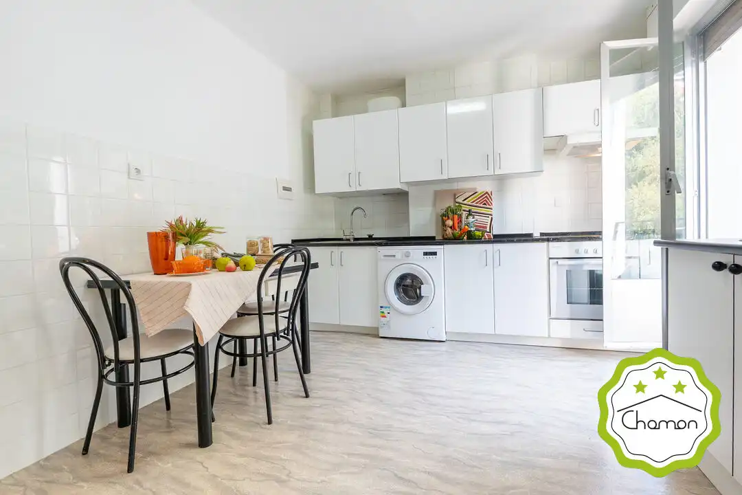 Cocina de Piso en venta en Bilbao  con Calefacción y Balcón