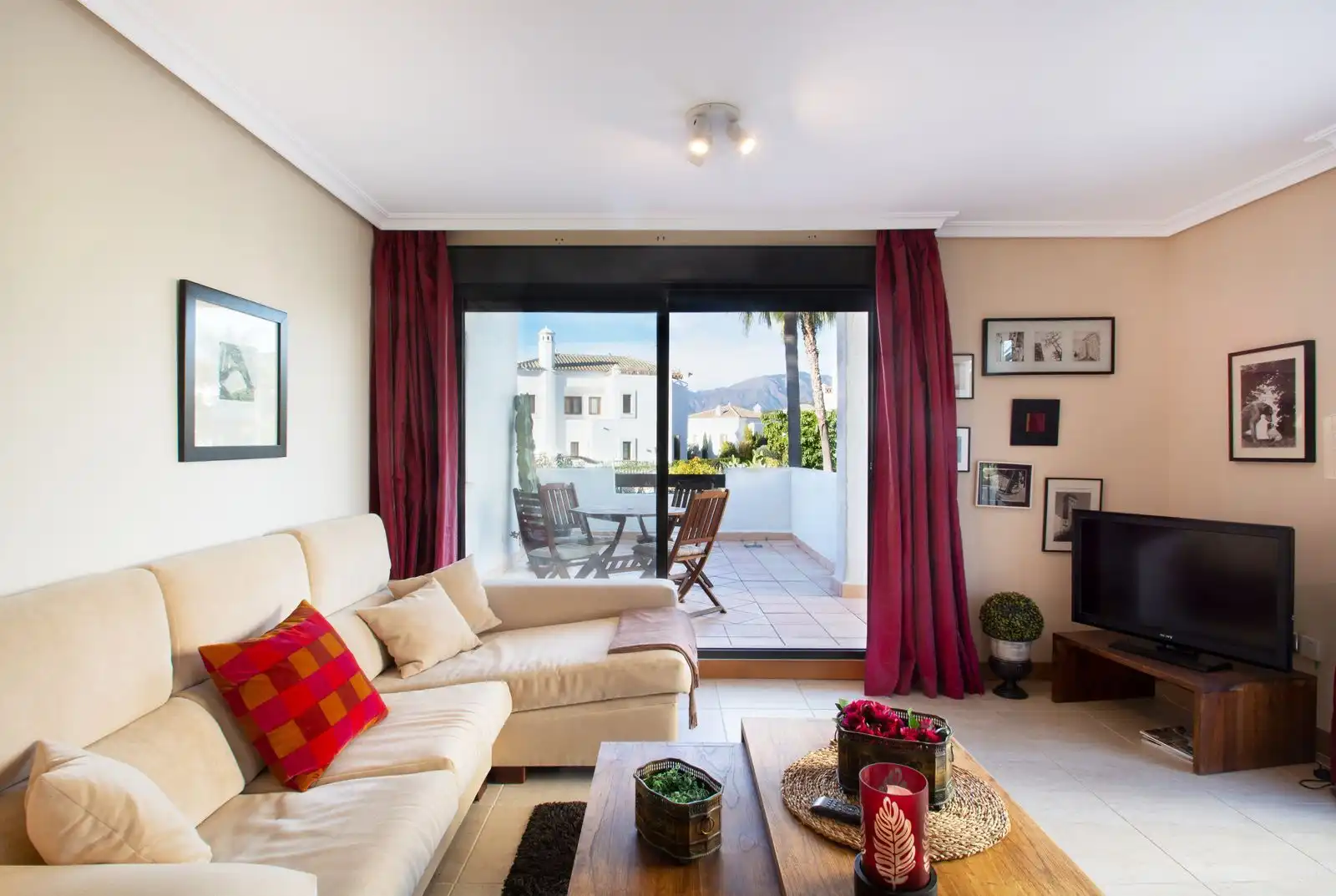 Flat with terrace for sale in Avenida de la Resina 105, imagen 3