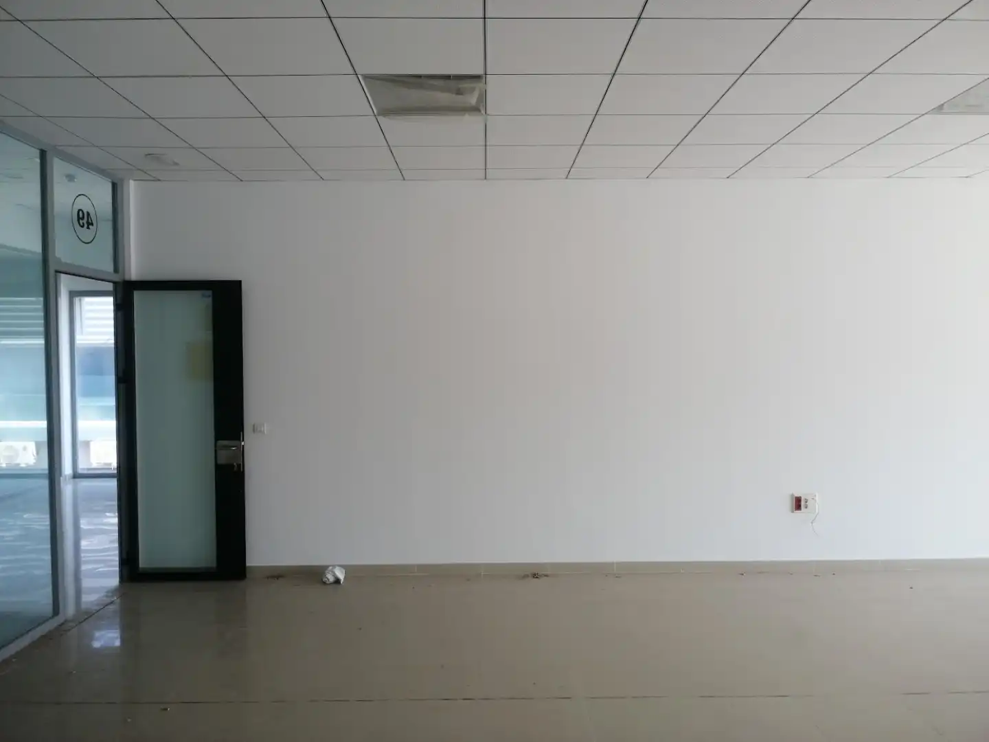 Oficina de alquiler en Bollullos de la Mitación, Sevilla