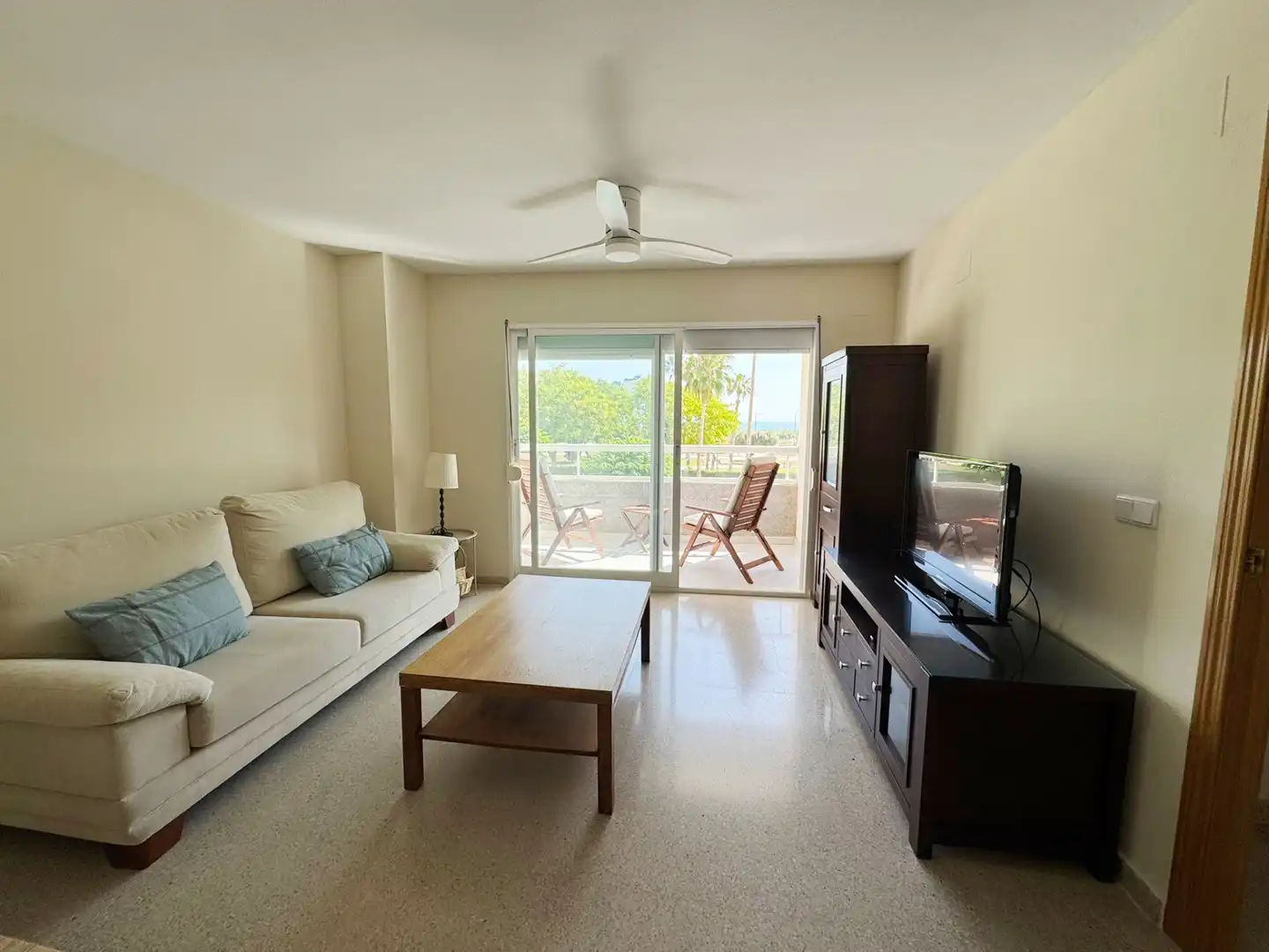 Wohnzimmer von Wohnungen zur Miete in El Campello mit Klimaanlage, Heizung und Terrasse