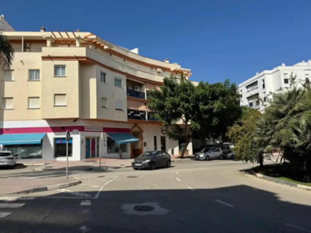 Ático con piscina en venta en Estepona Pueblo, imagen 2