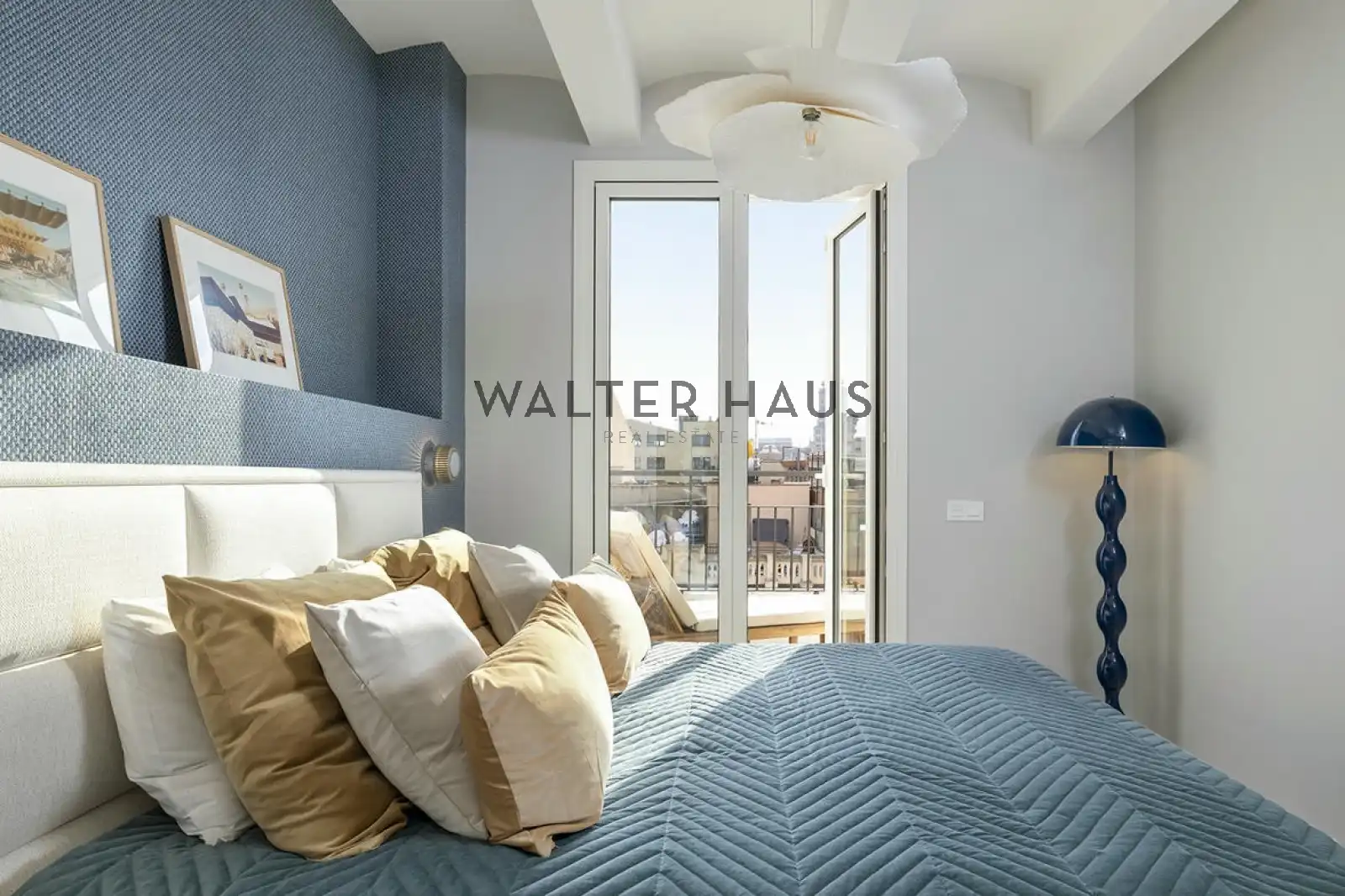 Habitación de Ático en venta en Barcelona con Aire acondicionado, Calefacción y Terraza