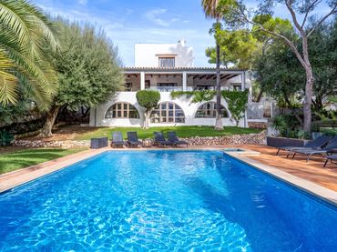 Xalet amb piscina en venda a Cala d'Or
