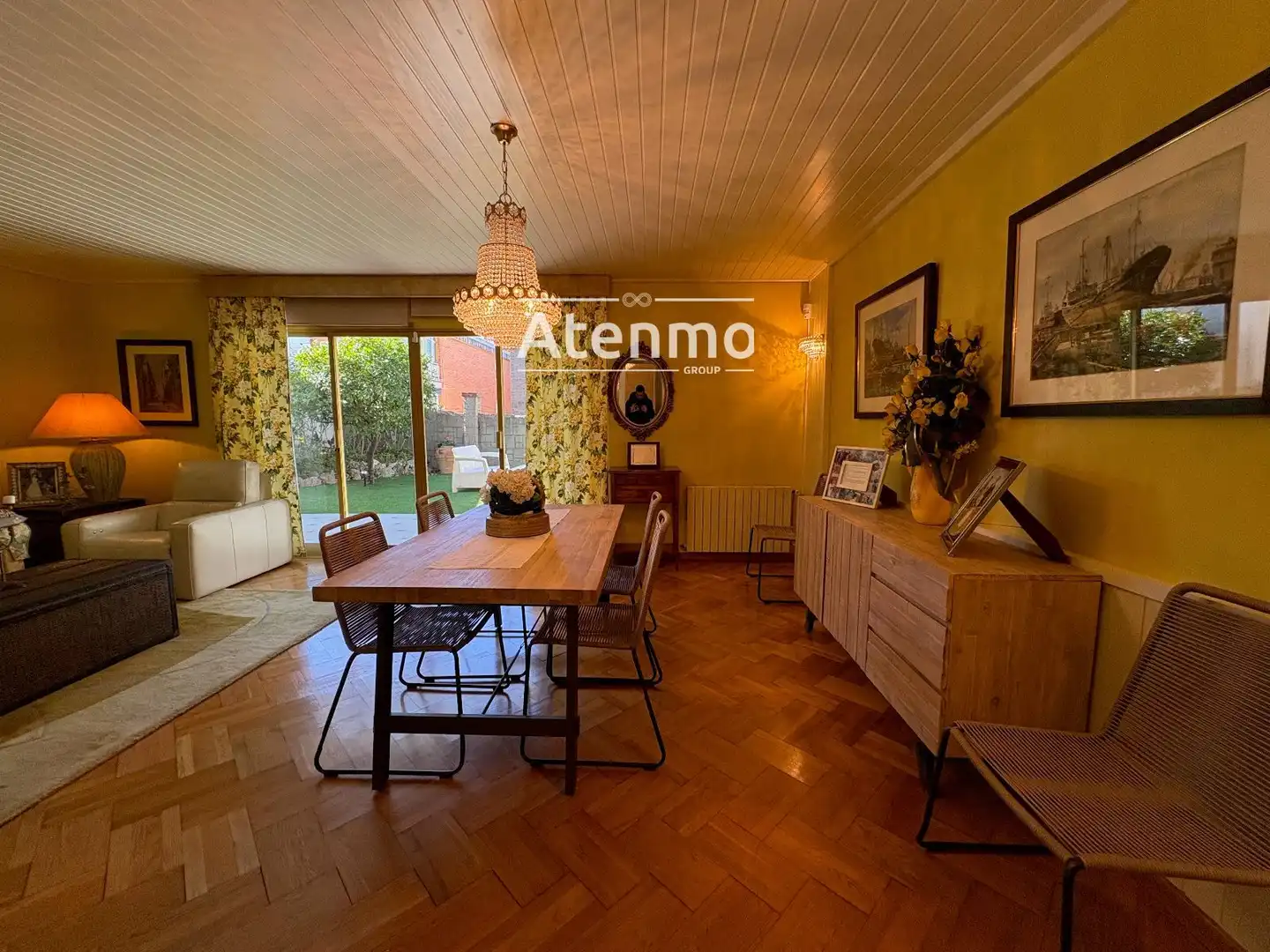 Comedor de Piso en venta en Barcelona con Calefacción, Jardín privado y Terraza