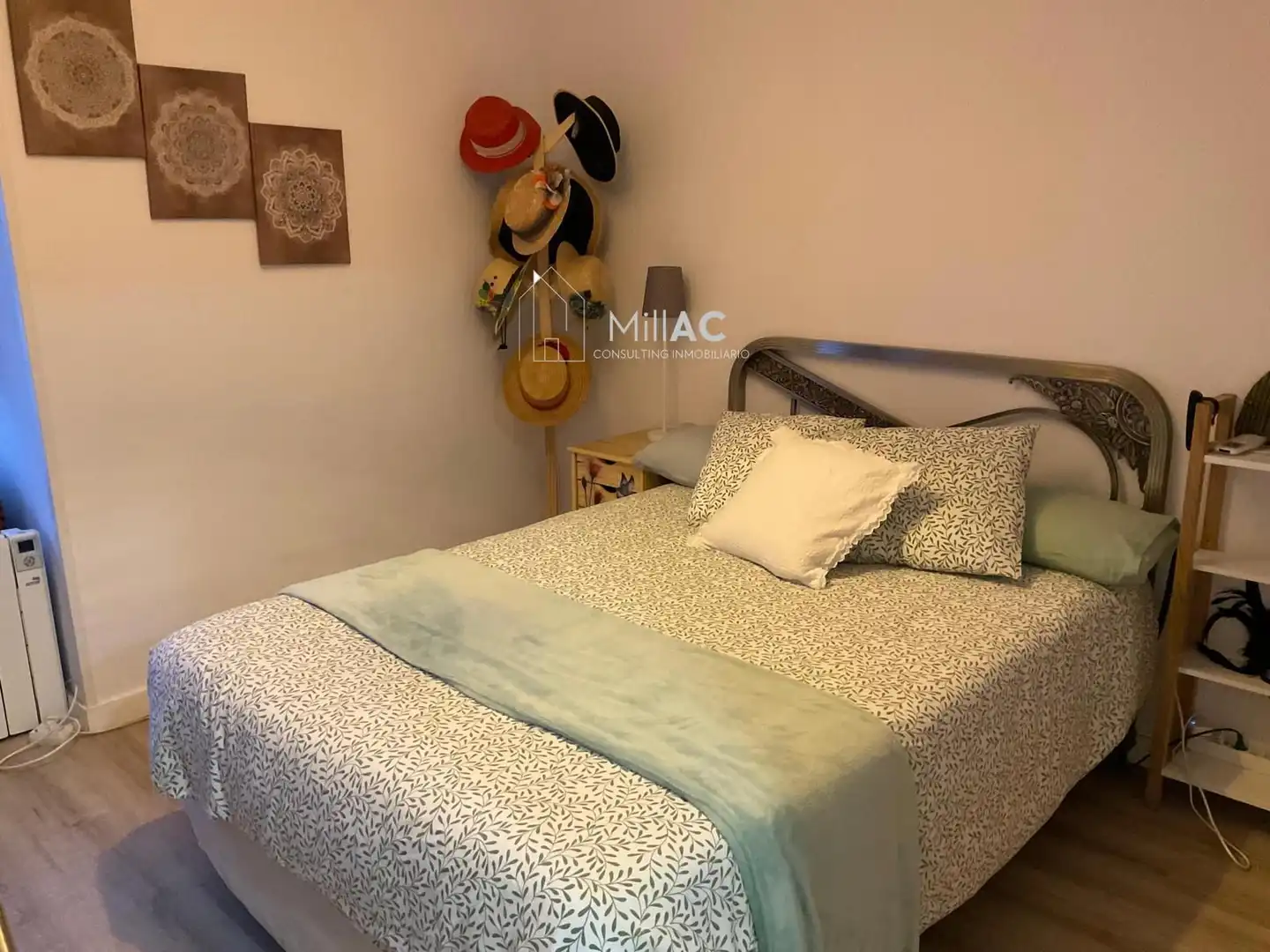 Bedroom of Flat for sale in Madrid  with Air Conditioner and Heating