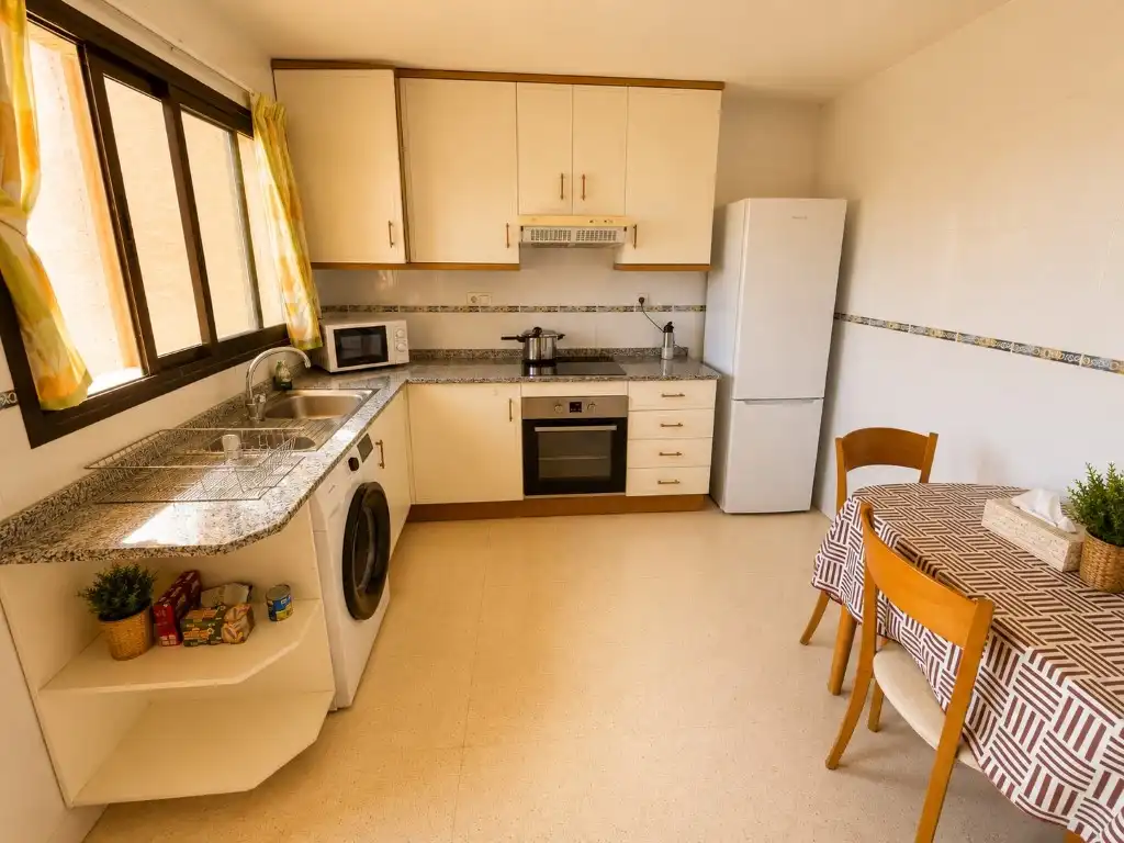 Flat with pool to rent in Avenida Murtal, imagen 8