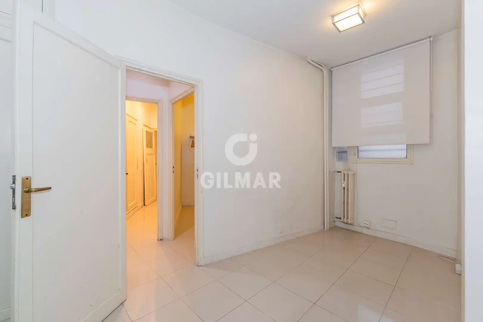 Flat for sale in Madrid  with Heating and Storage room