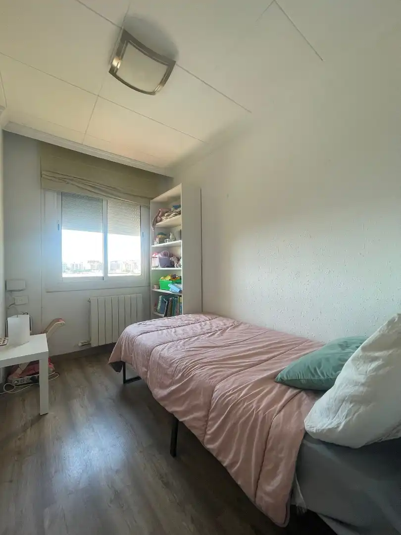Bedroom of Flat for sale in Barcelona  with Air Conditioner, Heating and Furnished