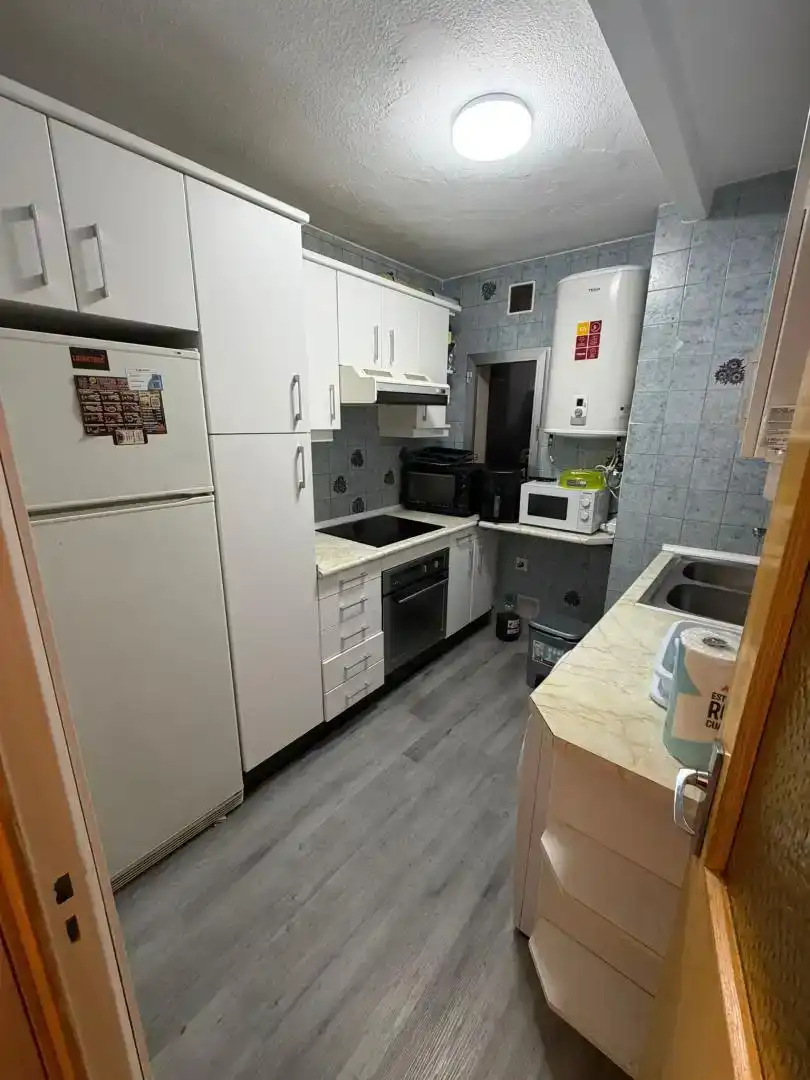 Kitchen of Flat for rent in Alcorcón  with Air Conditioner, Furnished and Balcony