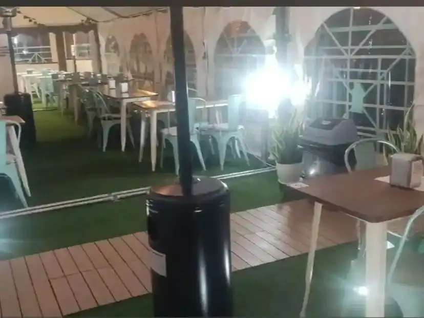 Terraza de Local en venta en Arroyo del Ojanco con Parquet, Terraza y Amueblado