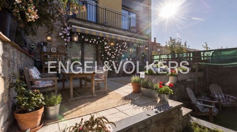 Elegante casa con jardín, terraza y vistas panorámicas en Campdevànol
