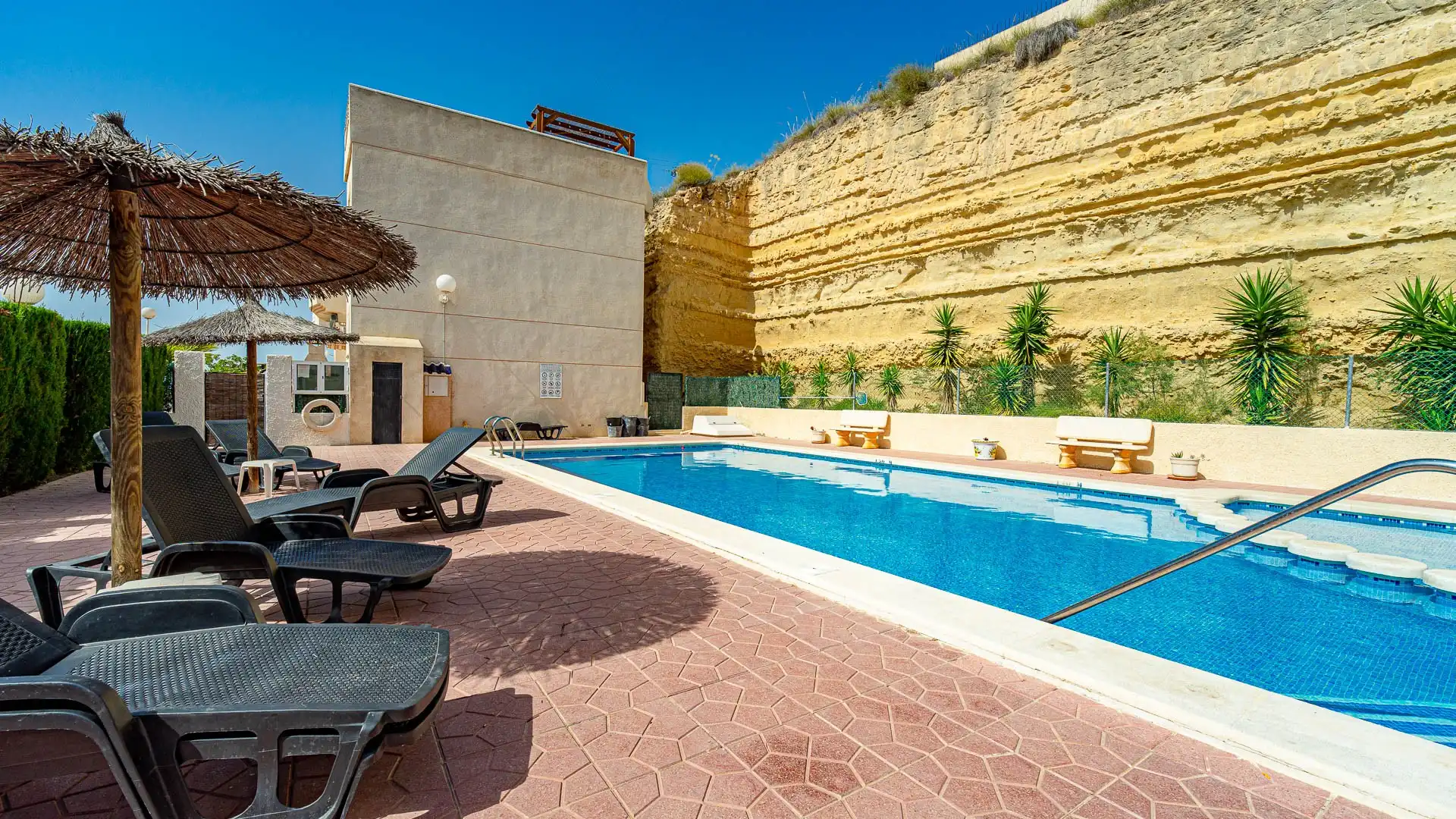 Piscina de Apartament en venda en Rojales amb Aire condicionat