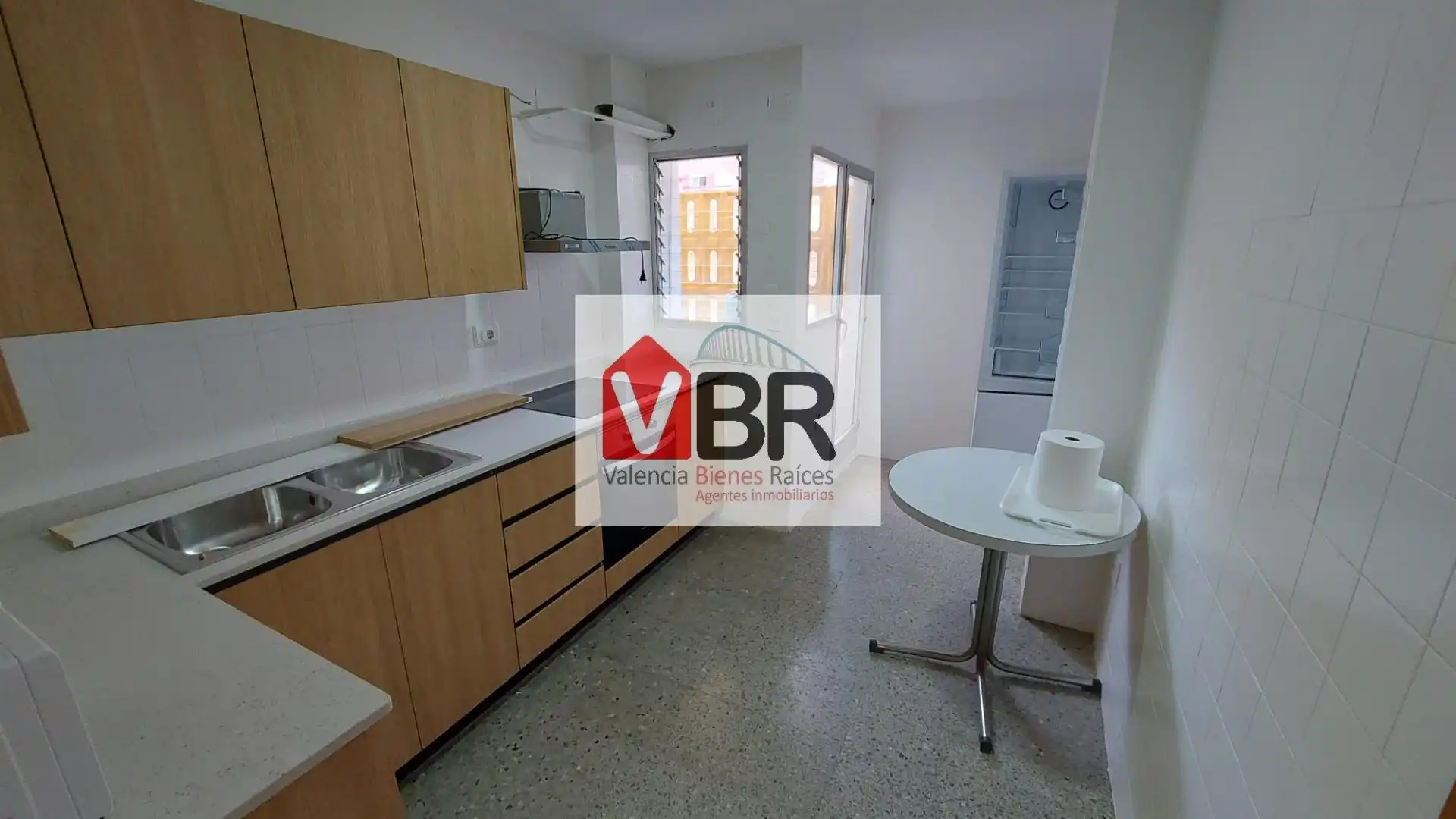 Wohnung zur Miete in Avenida CATALUNA, La Carrasca, Algirós