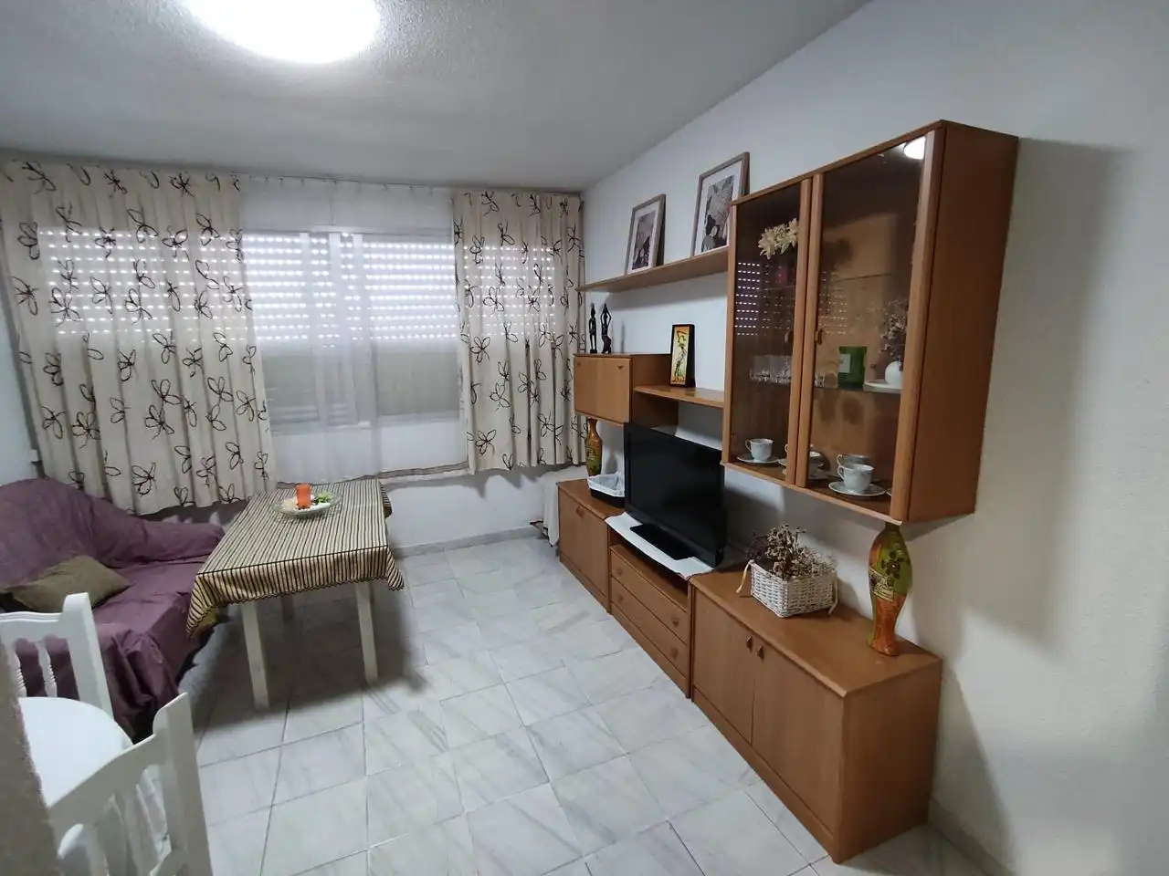 Flat for rent in Calle Pedro Nieto, Los Pinos - El Pilar