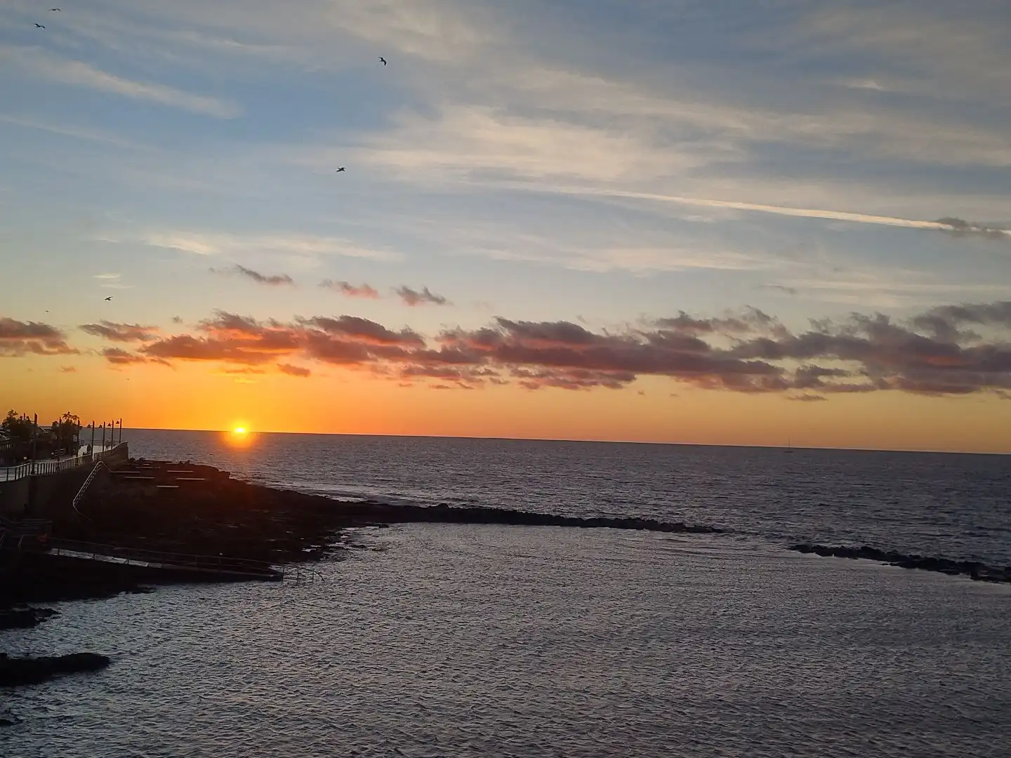 Vista exterior de Àtic de lloguer en Agüimes amb Aire condicionat, Moblat i Rentadora